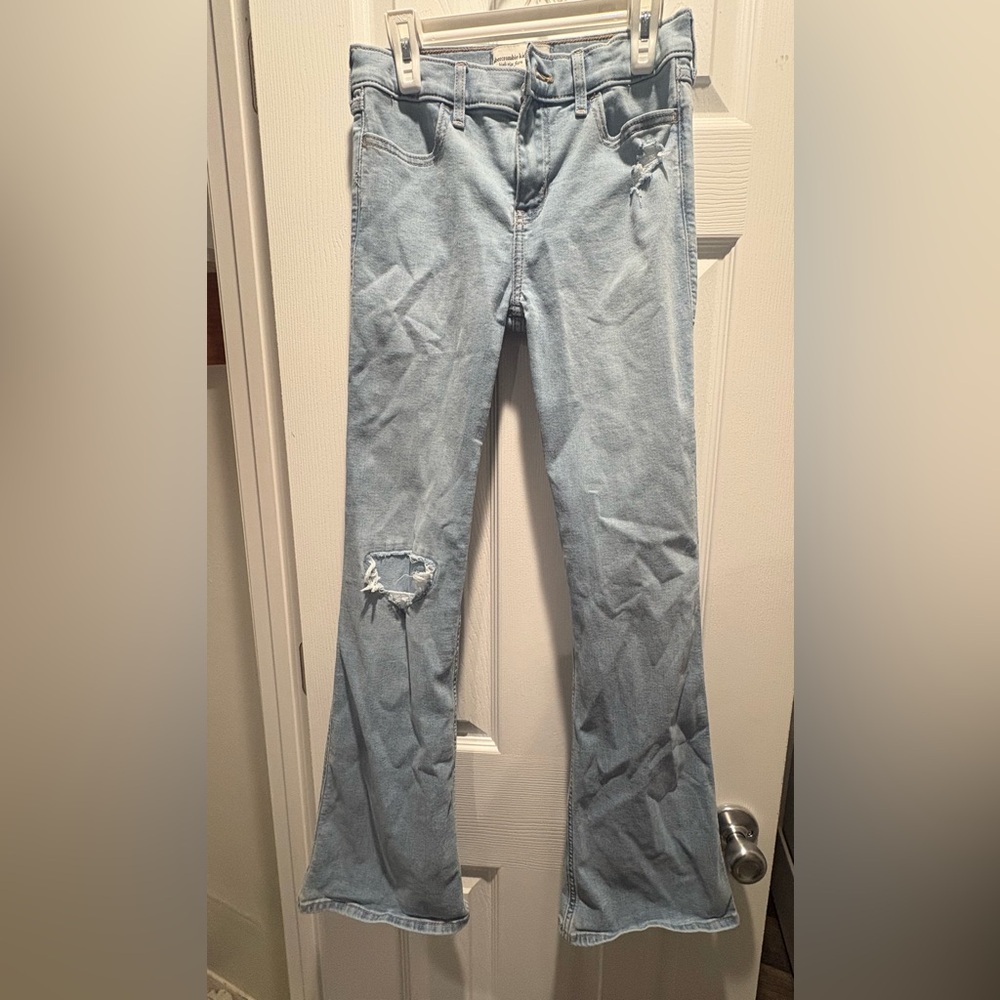 Girls Abercrombie light wash high rise flare jeans